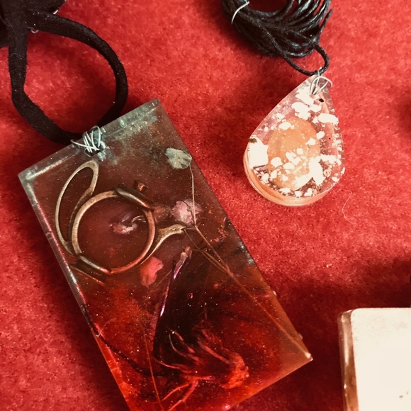 HANDMADE Jewelry Series: Pour me a cup - Picture 4 of 4